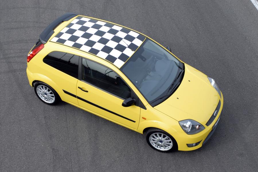  Ford Fiesta Zetec S 2006 года  (фото 2 из 9)